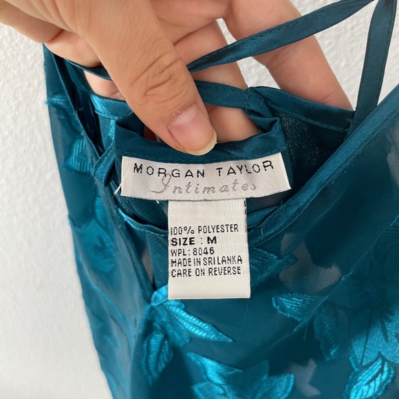 Morgan Taylor Silk Slip - Picture 2 of 4